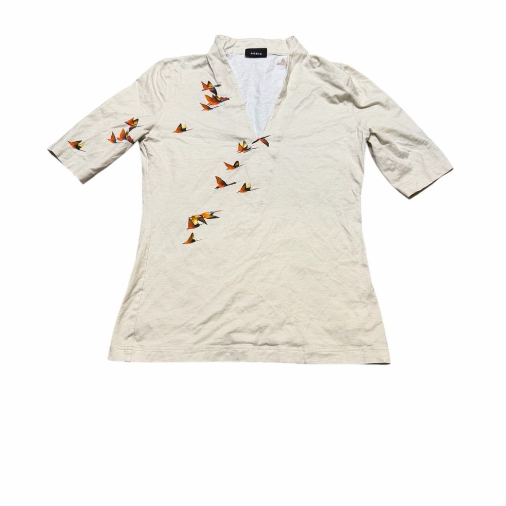 🕊️ Akris Beige Bird Print V-Neck‎ Top 🕊️